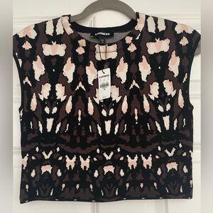Express Women's Crop Top - Black and Pink Pattern